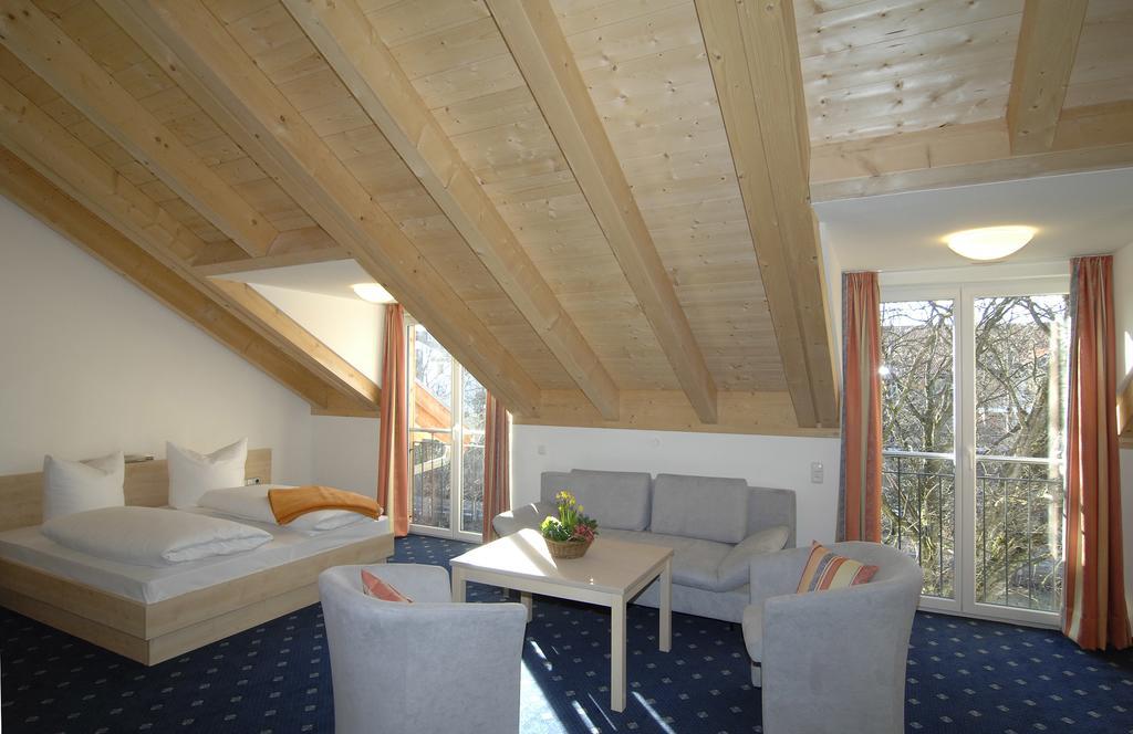 Hotel Landhaus Sixtmühle Taufkirchen  Habitación foto
